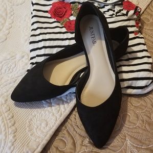 Cute and sassy black flats